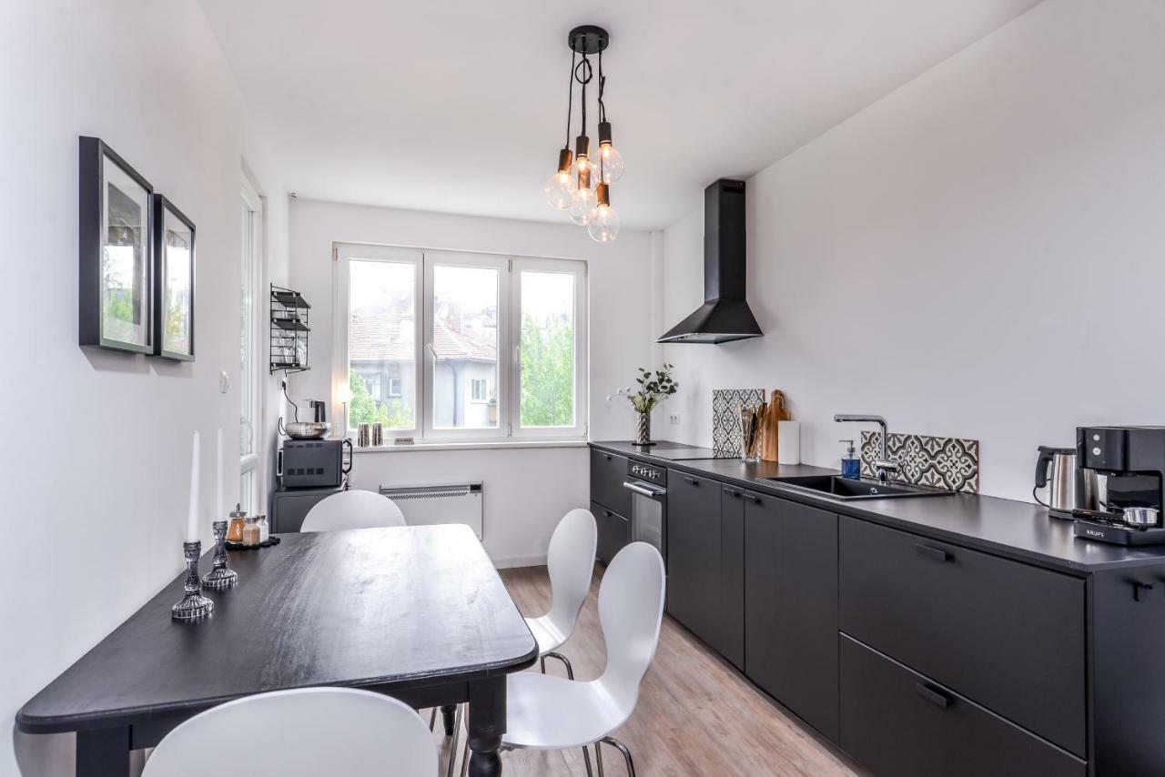 66 Apartment - Stylish Two Bedroom In Lozenets District By Flat Mаnager София Экстерьер фото